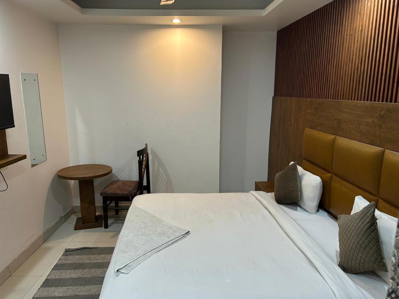 Yatri Niwas Delhi International Airport 4* New Delhi