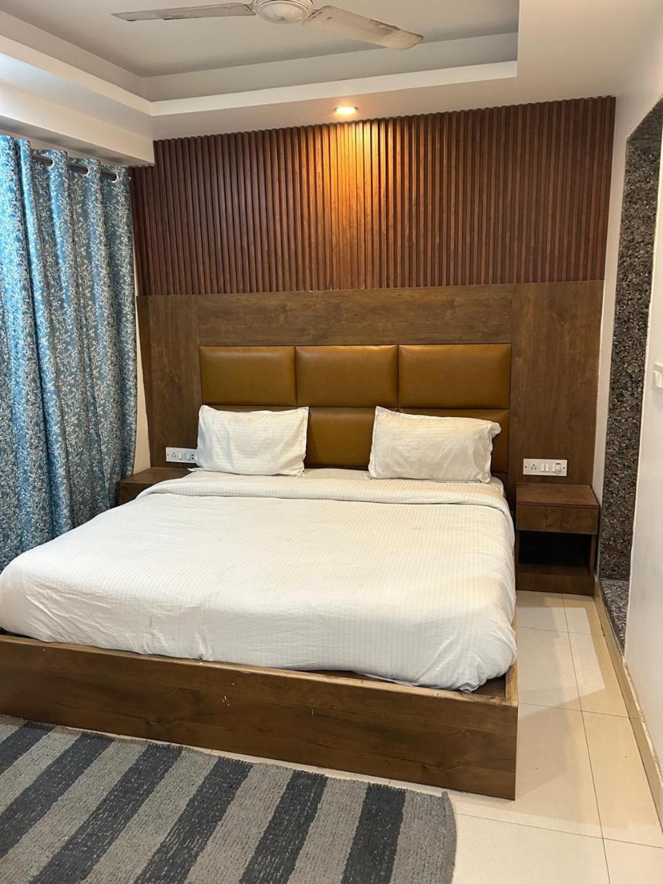 Yatri Niwas Delhi International Airport Hotel New Delhi