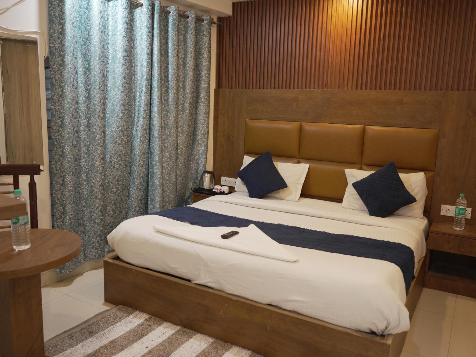 Hotel The Delhi International Airport New Delhi