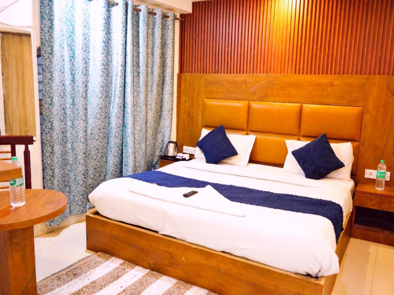The Delhi International Airport 4*