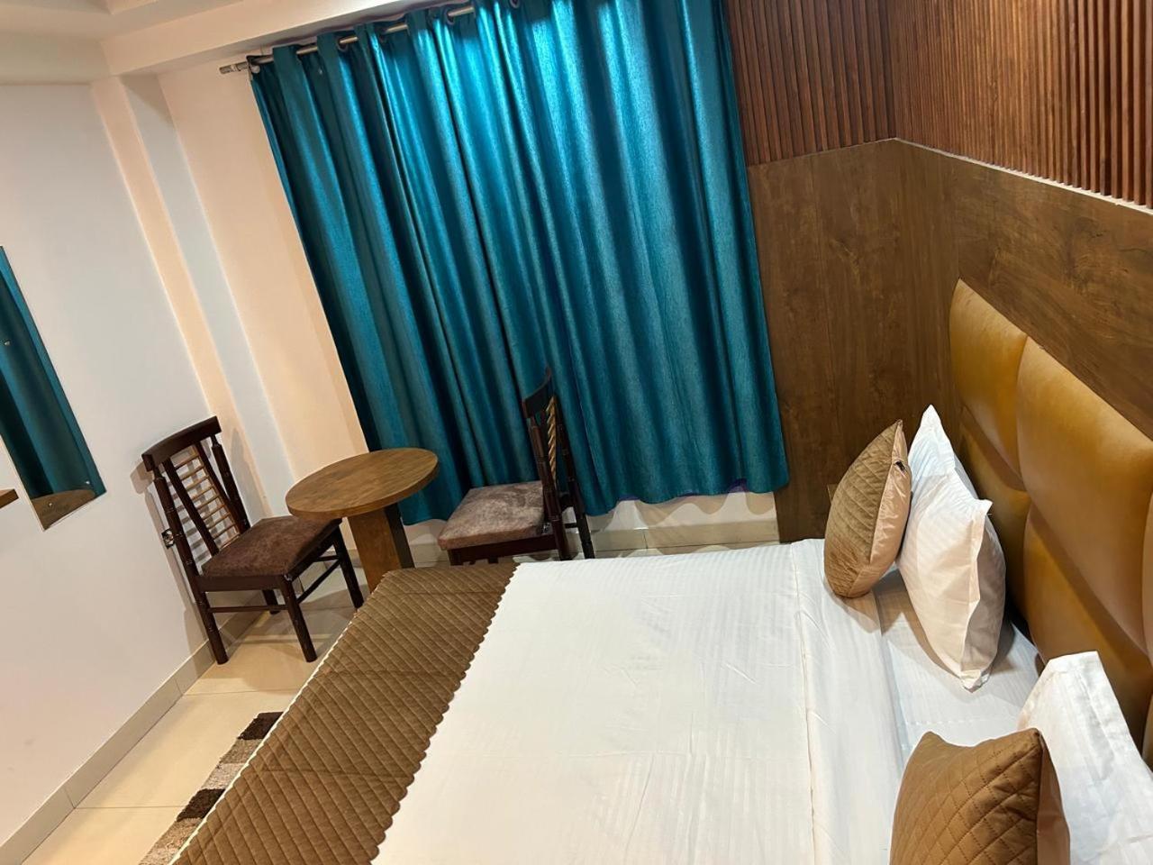 The Delhi International Airport Hotel New Delhi
