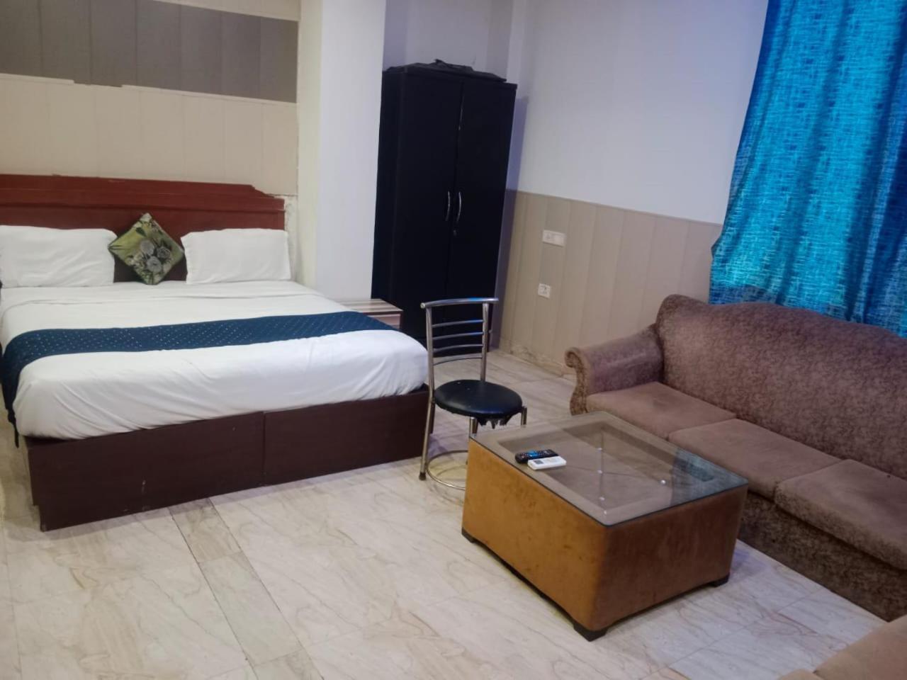 The Delhi International Airport Hotel