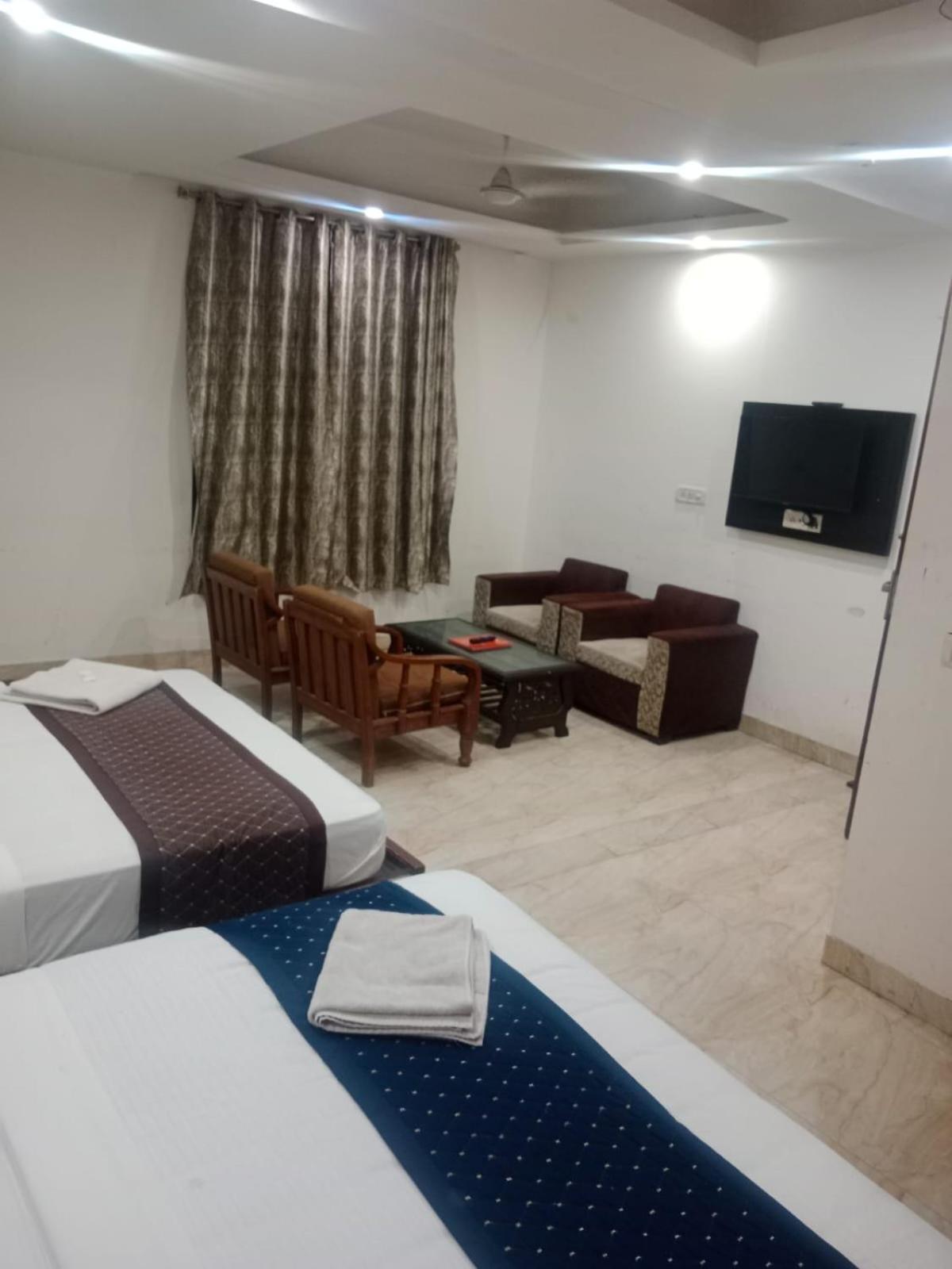 The Delhi International Airport Hotel